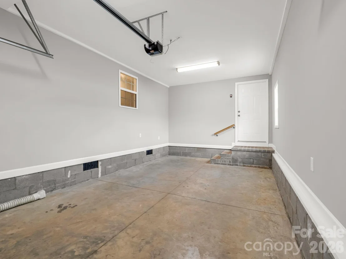 Photo of 655 W Oconee Street