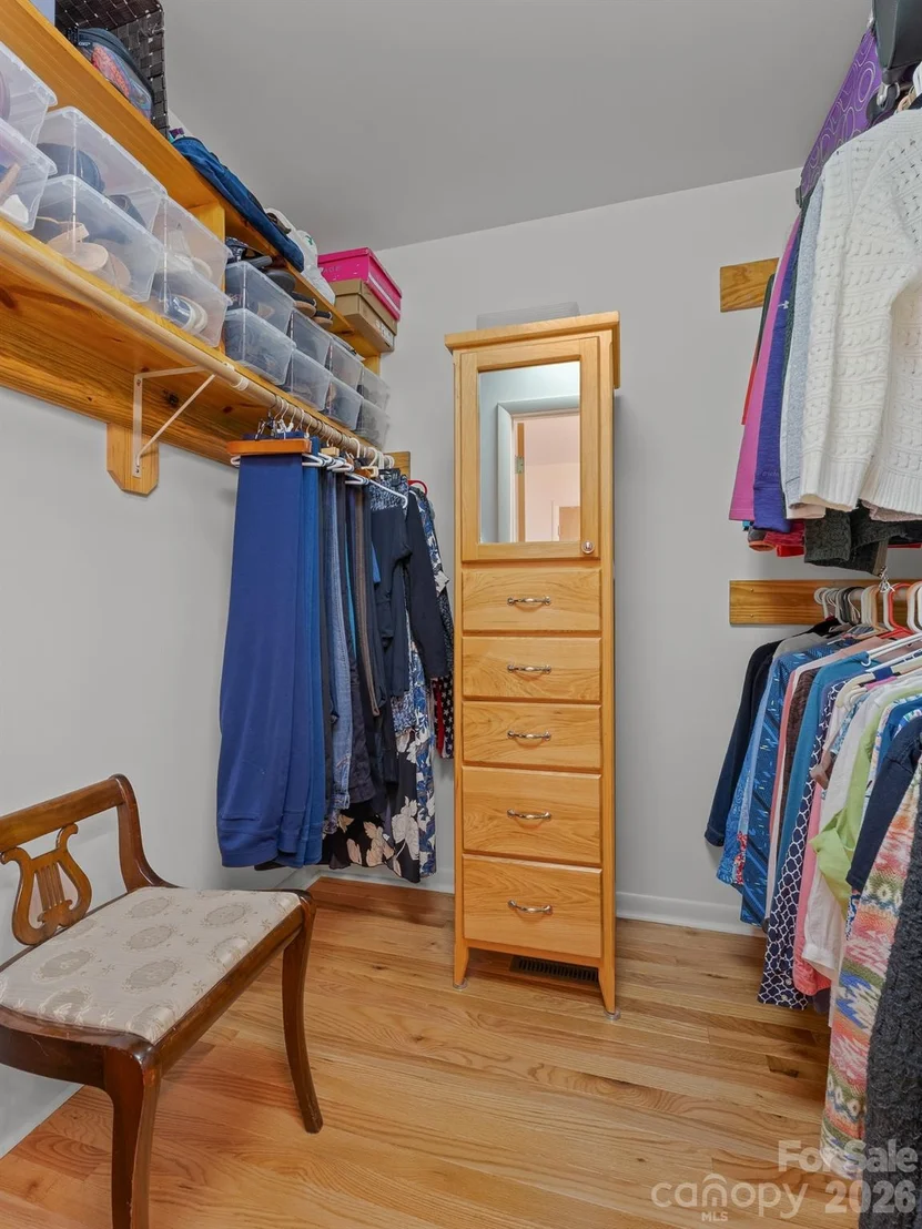 Photo of 5 Jackson Grove S