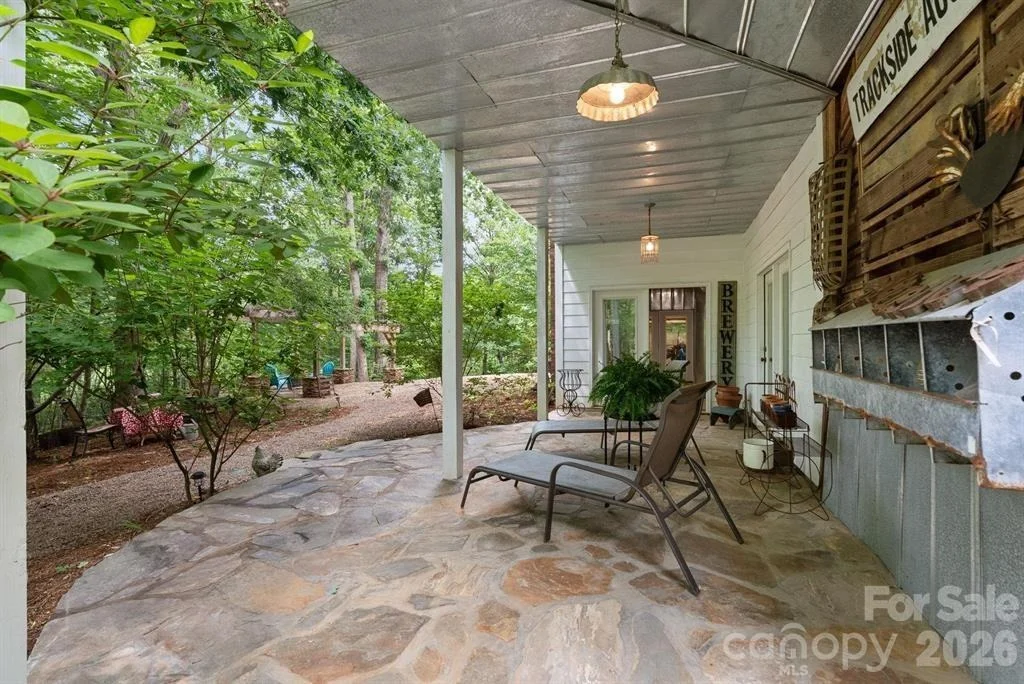 Photo of 175 Green Hills Road