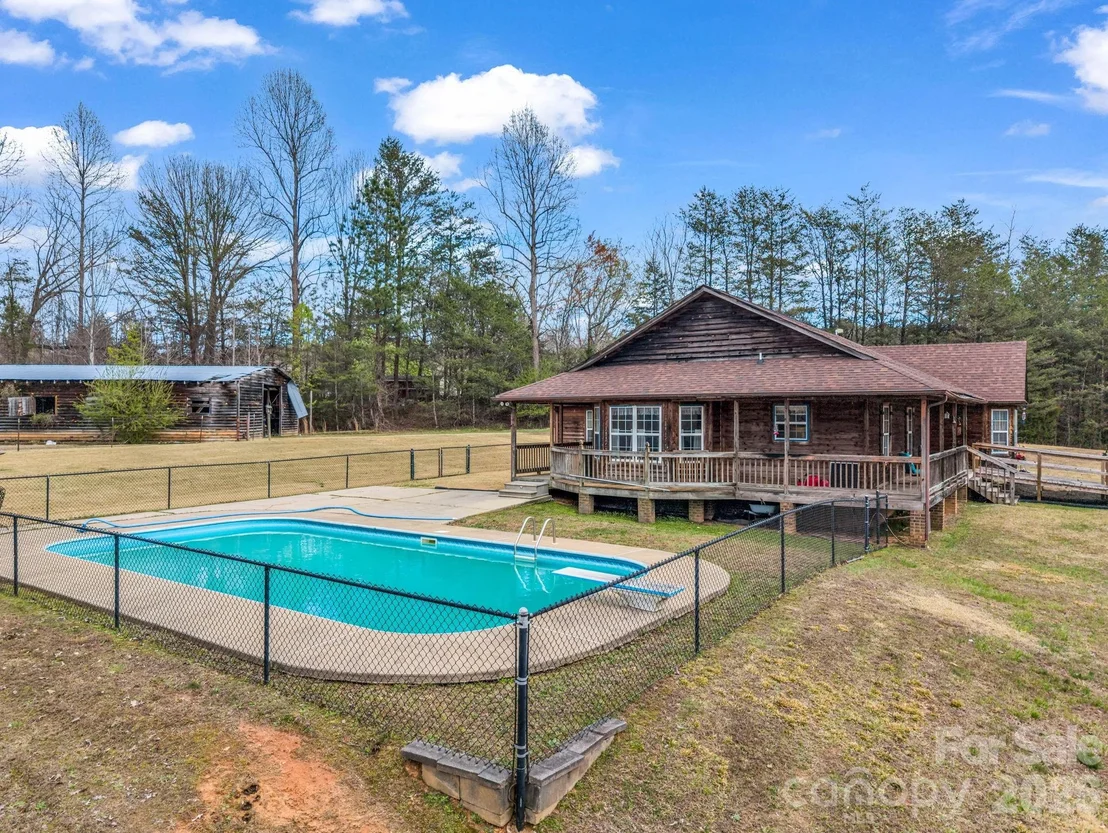Photo of 308 Frog Hollow Road