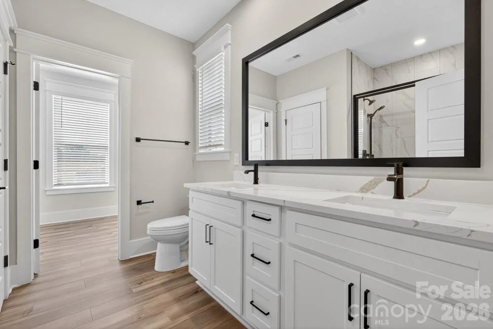 Photo of 1652 Dresden Drive