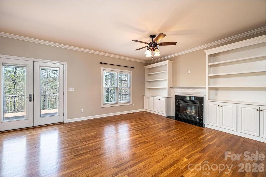 Photo of 4726 Crystal Falls Avenue