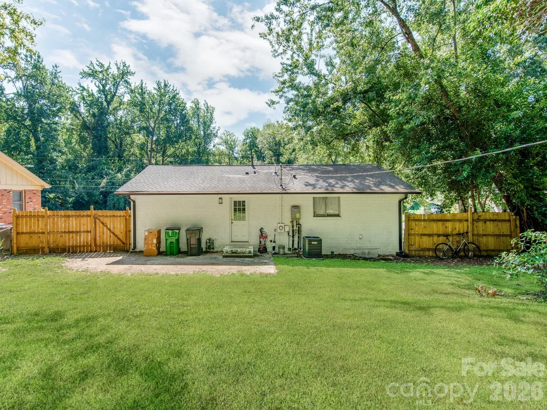 Photo of 4925 Springview Road