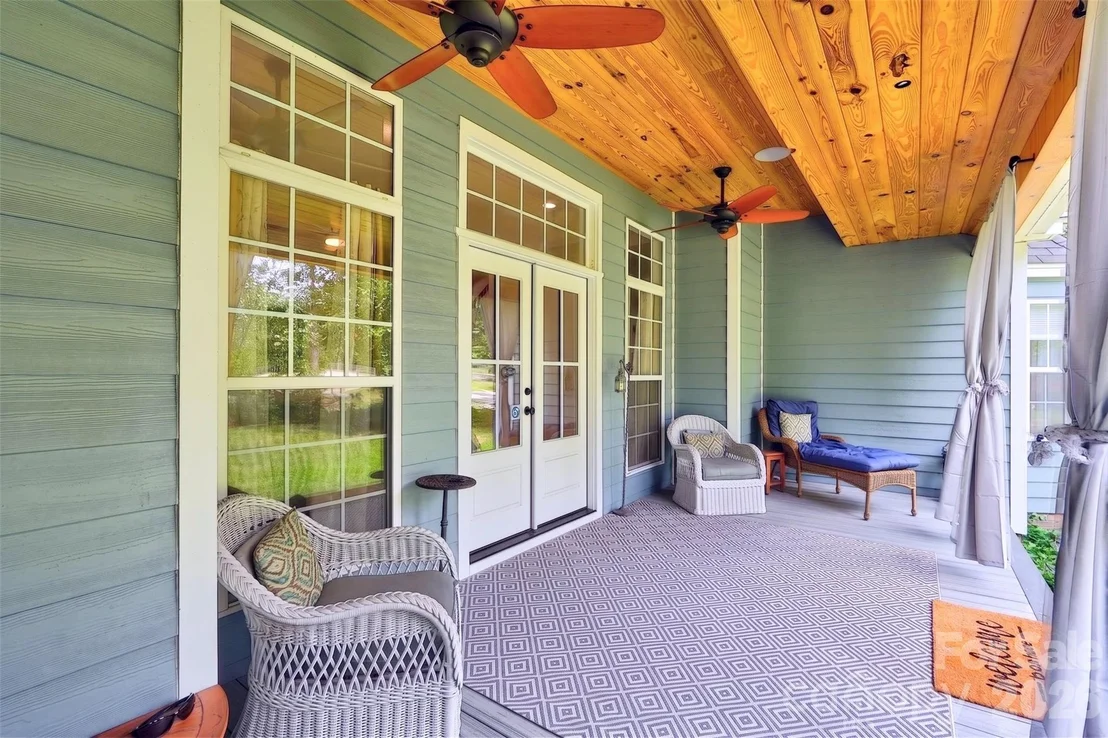 Photo of 1377 Pine Road