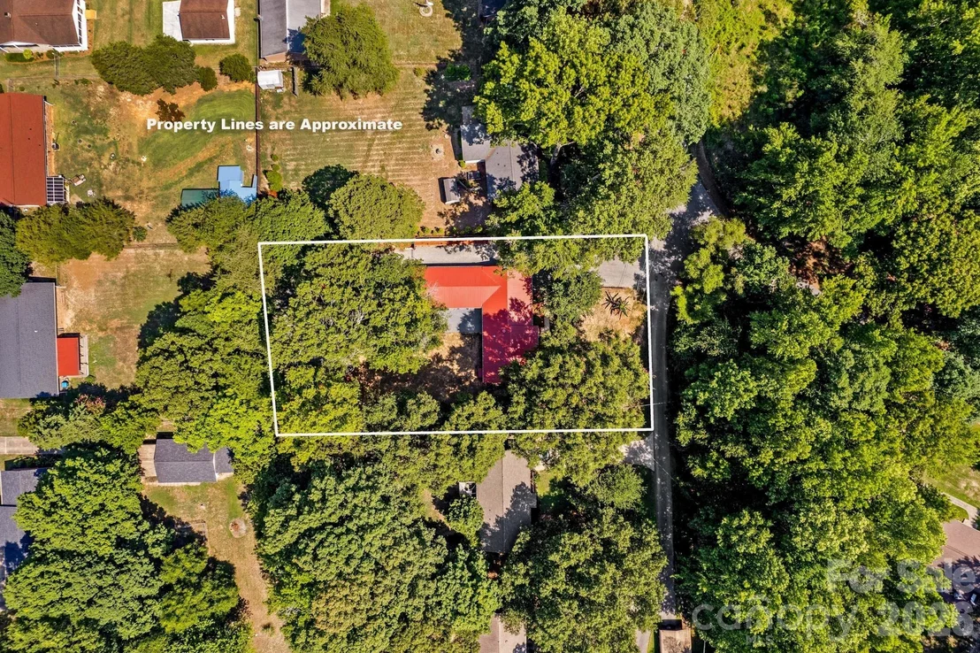 Photo of 320 Miller Drive