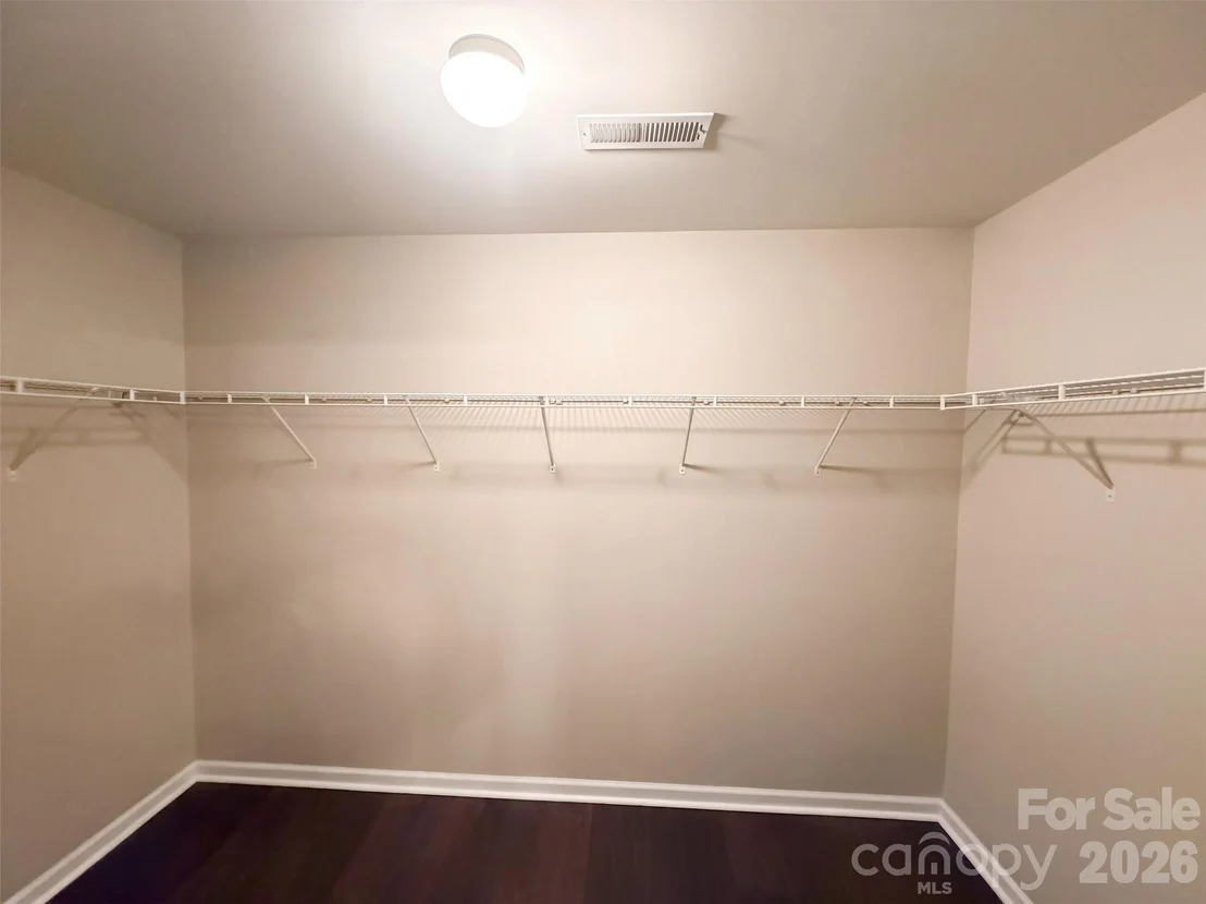 Photo of 838 Sorrel Lane