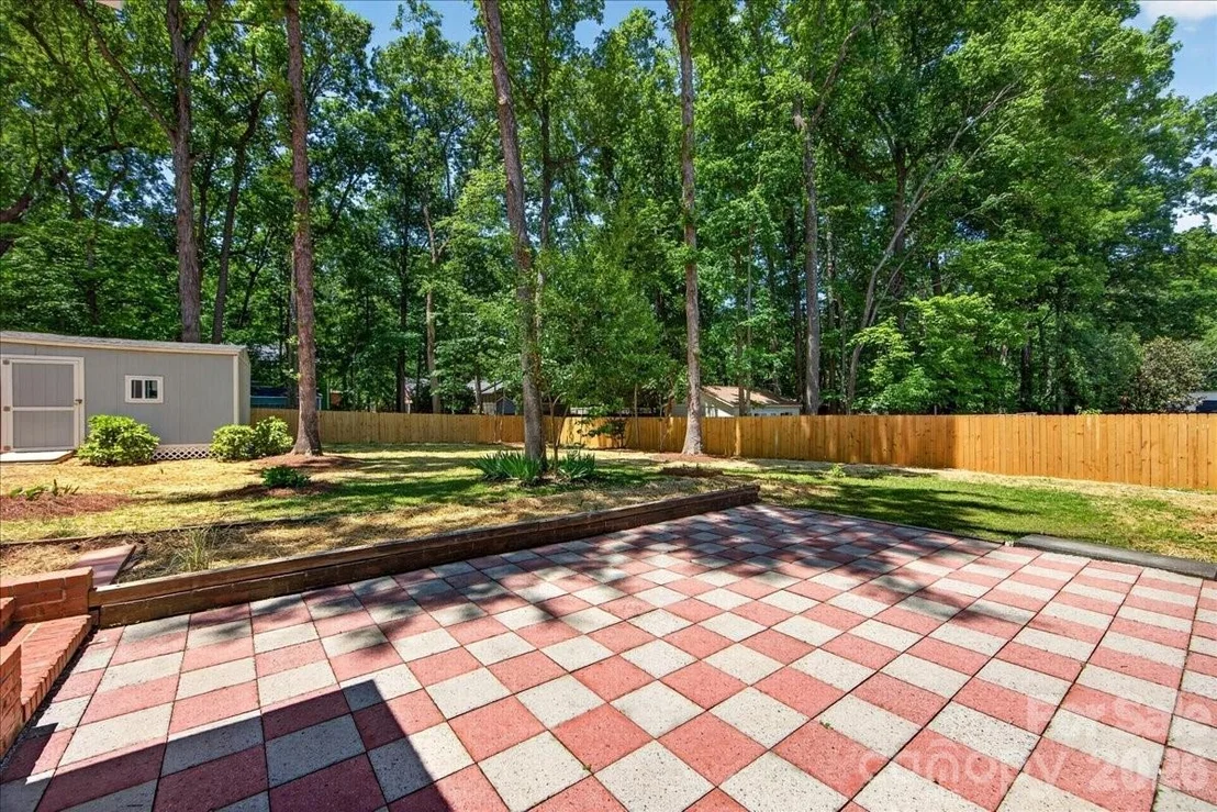 Photo of 6018 Donegal Drive