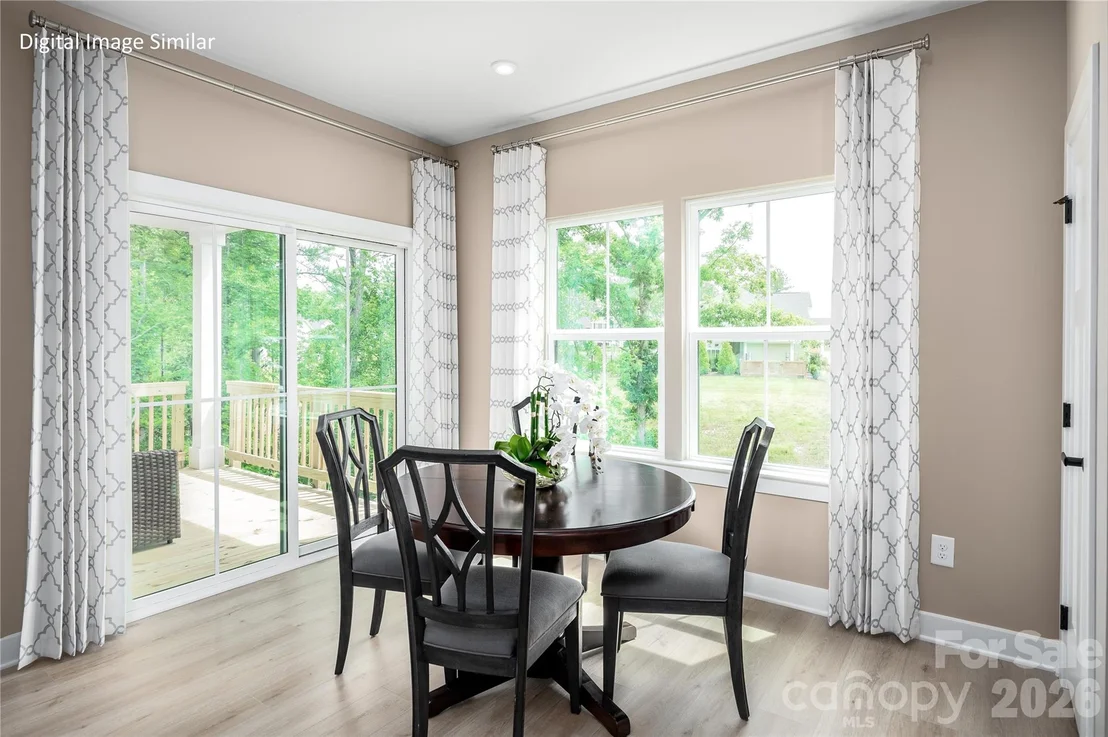 Photo of 913 Heathway Drive