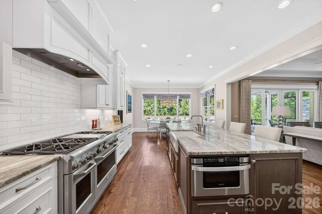 Photo of 18027 Shearer Road