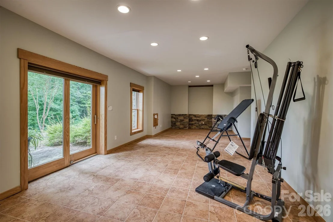 Photo of 5162 Beech Bluff Drive
