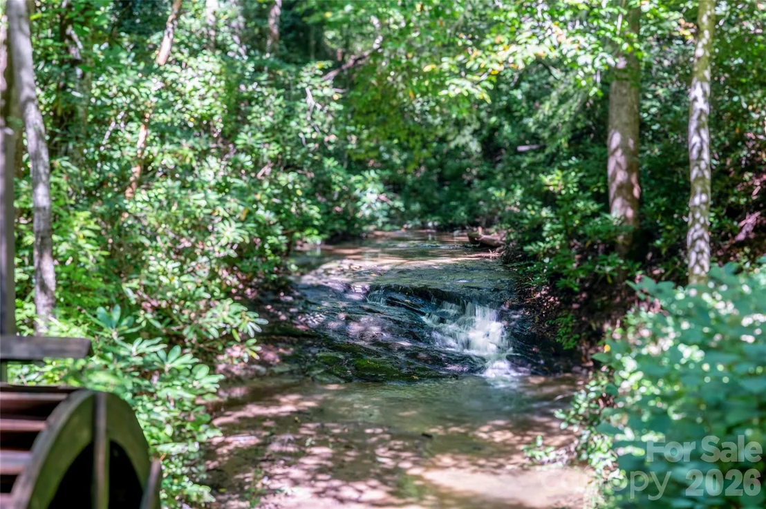 Photo of 2218 Mountain Page Road