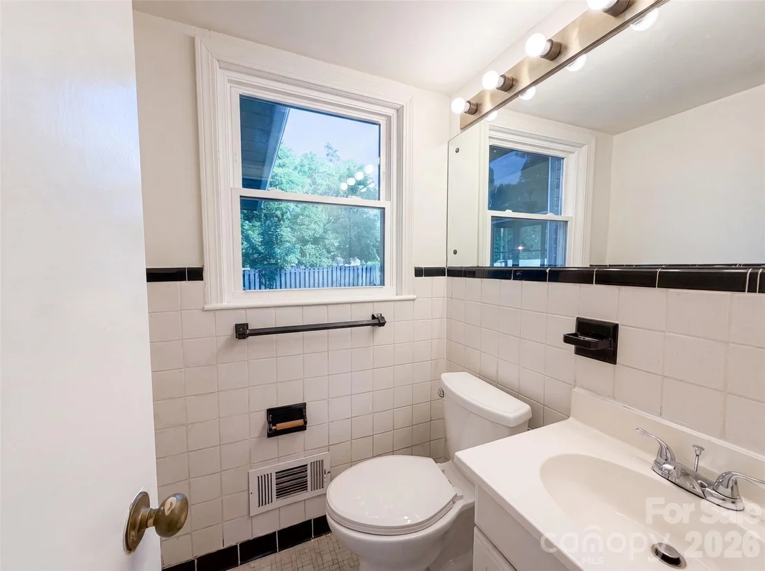 Photo of 1248 Christopher Circle