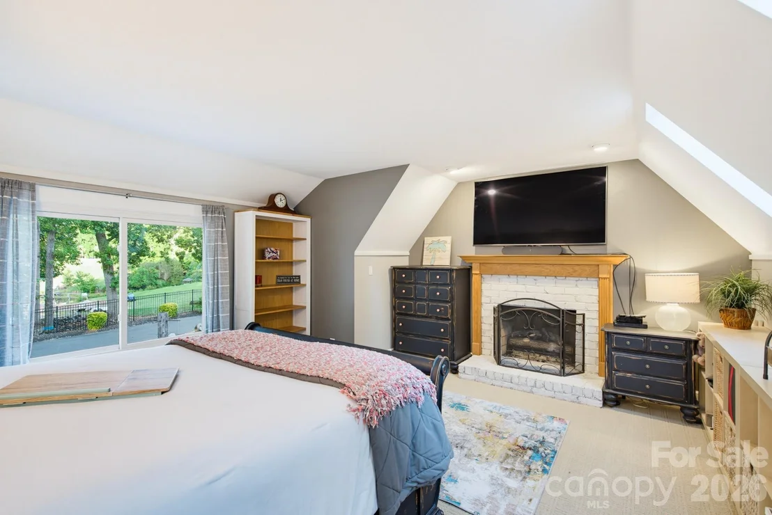 Photo of 5401 Mountain Point Lane