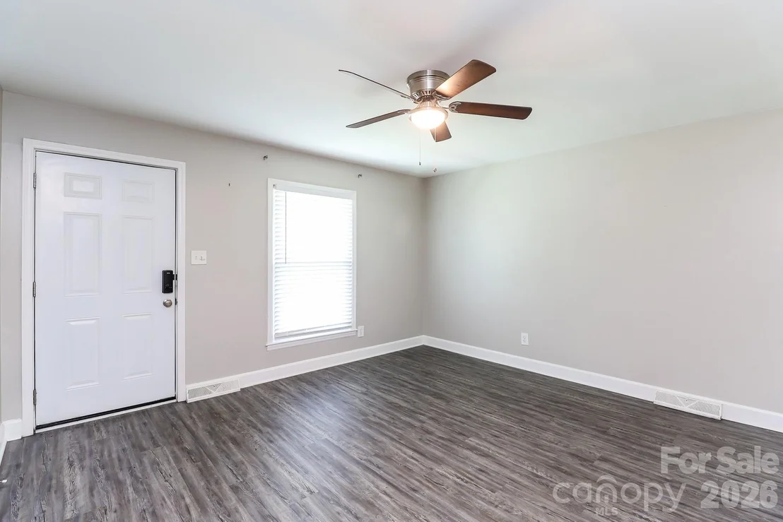 Photo of 6424 Springfield Drive