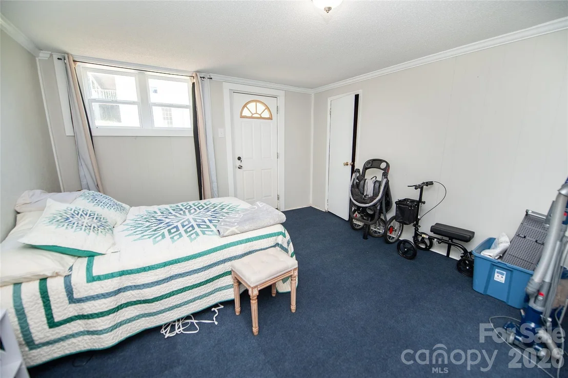 Photo of 128 Fleming Avenue