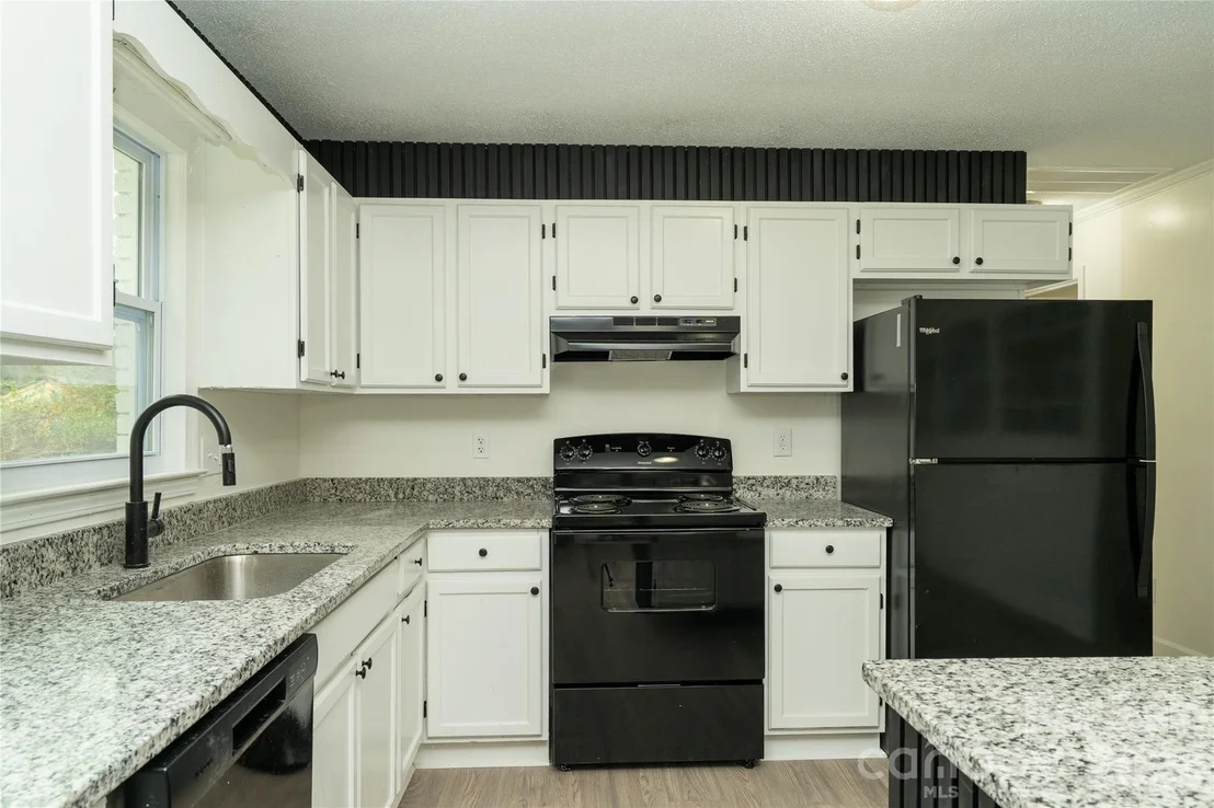 Photo of 3115 Crestview Drive