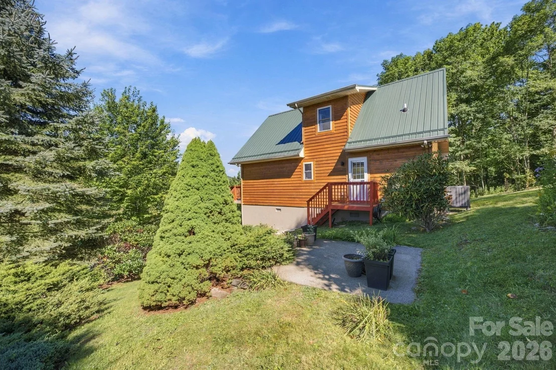 Photo of 190 Camelot Drive