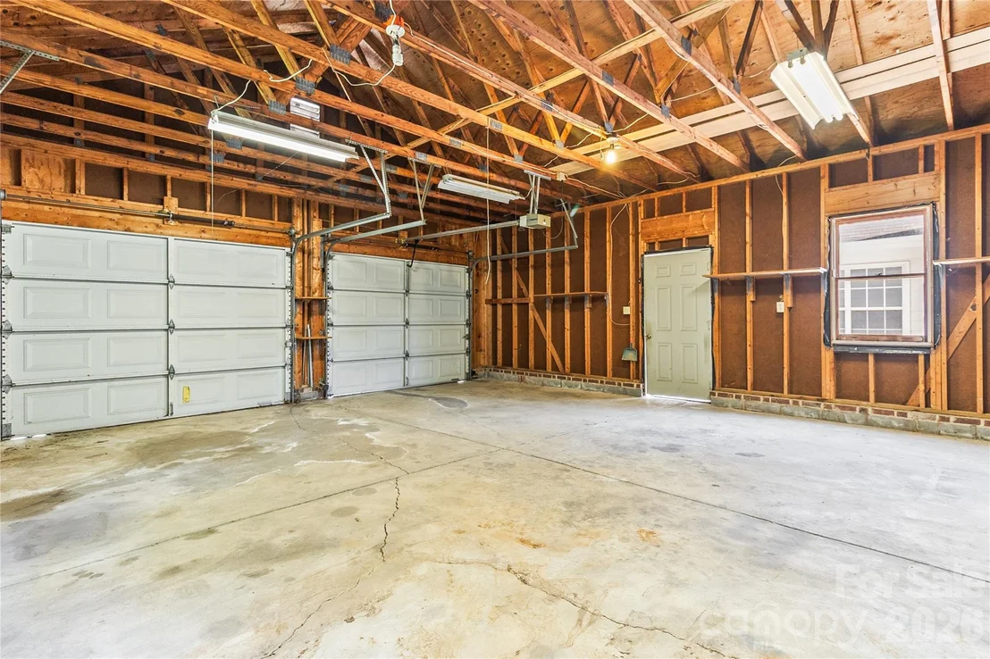 Photo of 739 Oakbluff Circle
