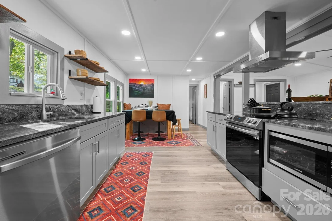 Photo of 1426 Rainbow Trail