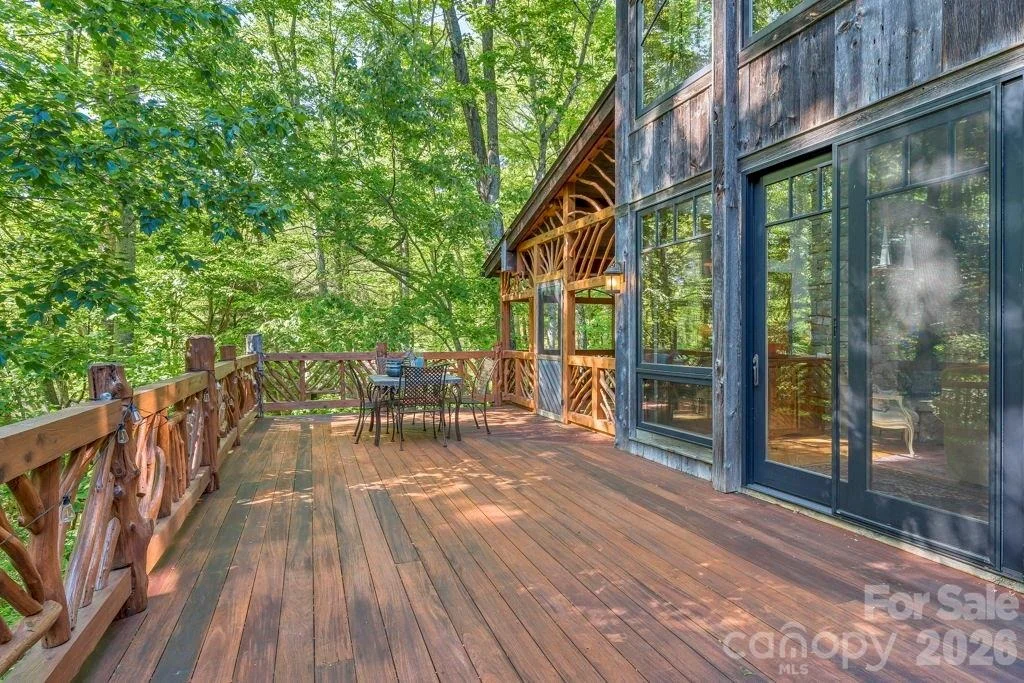 Photo of 355 Oakley Green None
