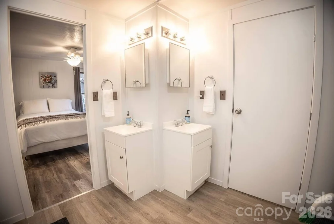 Photo of 101 6th Street