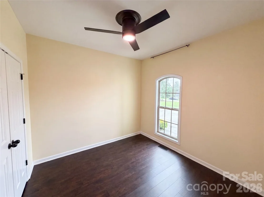 Photo of 1417 Mcbeth Drive