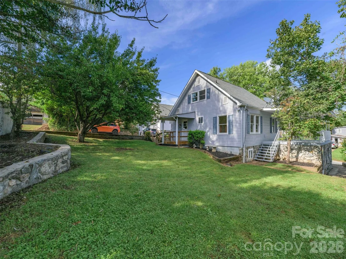 Photo of 135 Patton Avenue