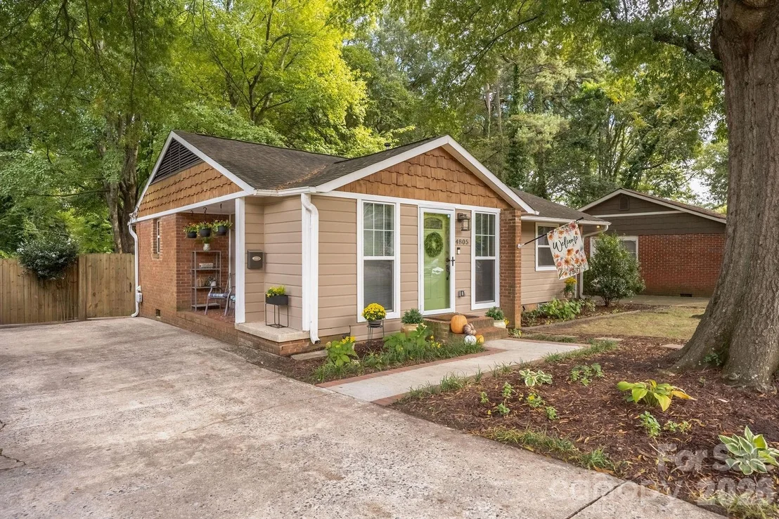 Photo of 4805 Murrayhill Road
