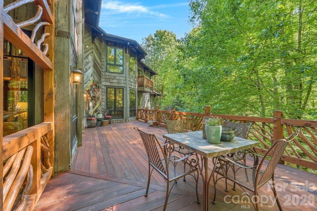 Photo of 355 Oakley Green None