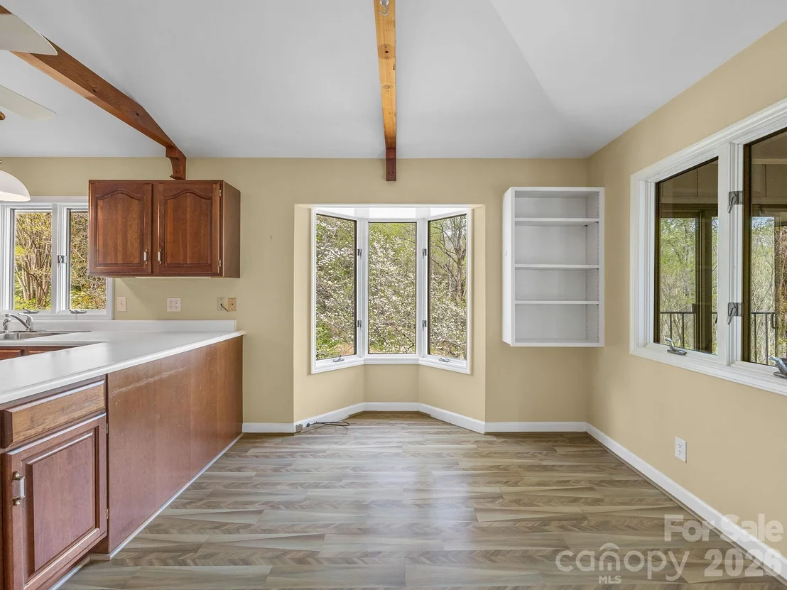 Photo of 140 Meadowlark Drive