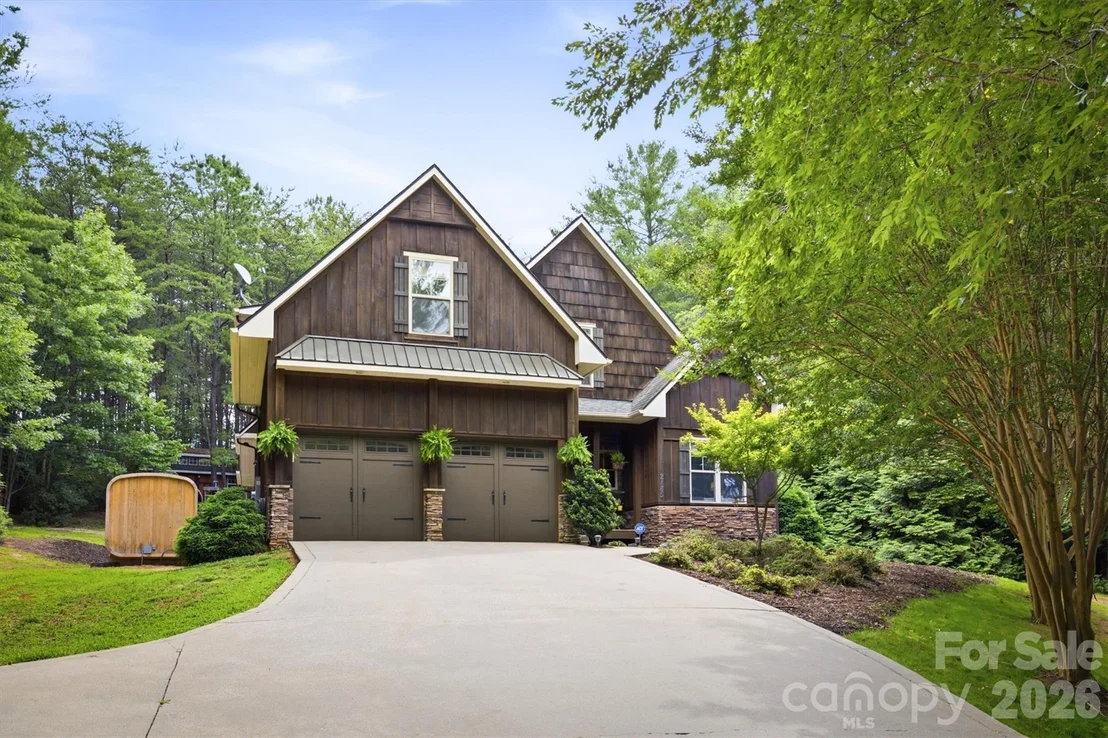 Photo of 2185 Cottage Park Road
