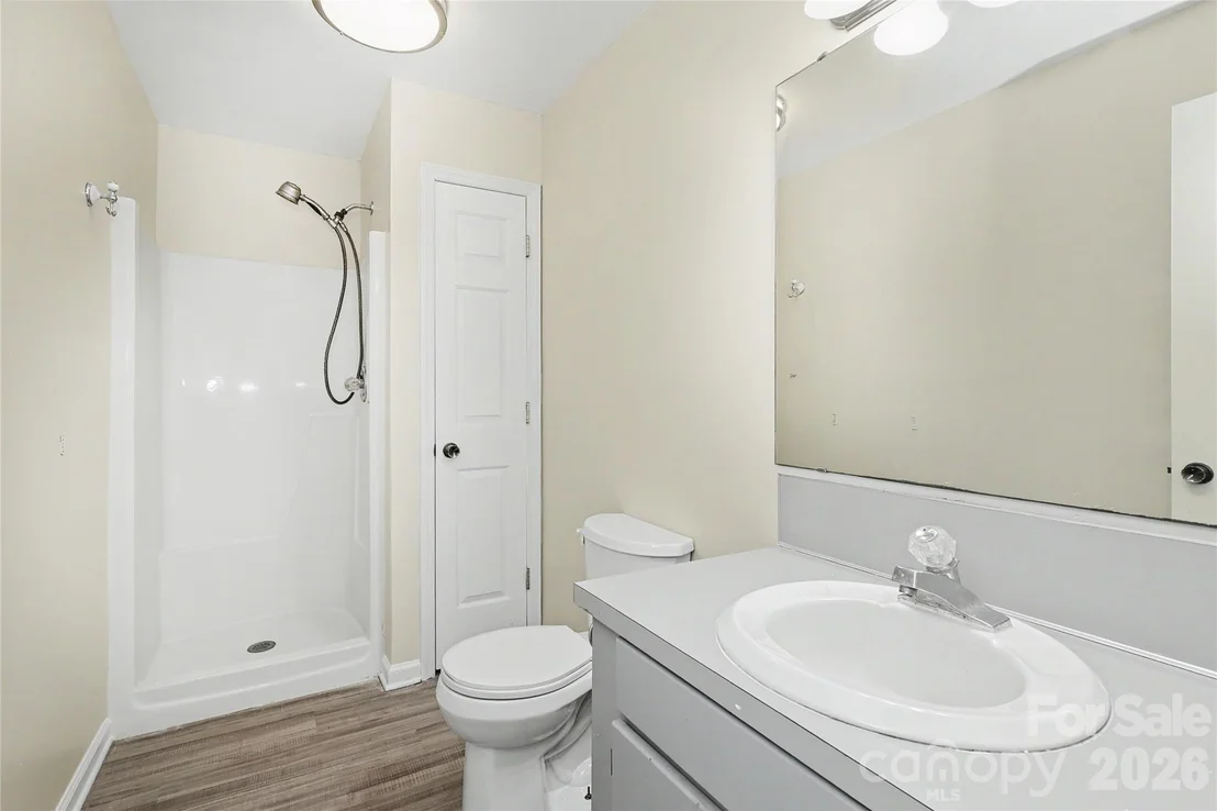 Photo of 3121 Lakeside Circle