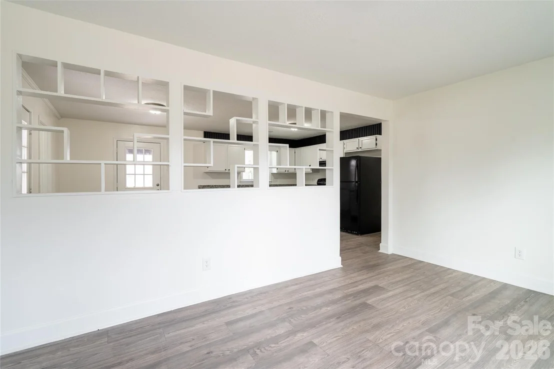 Photo of 3115 Crestview Drive