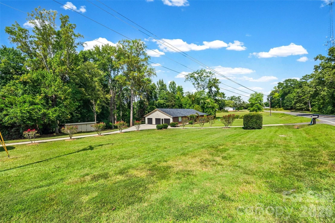 Photo of 281 Schoolside Drive