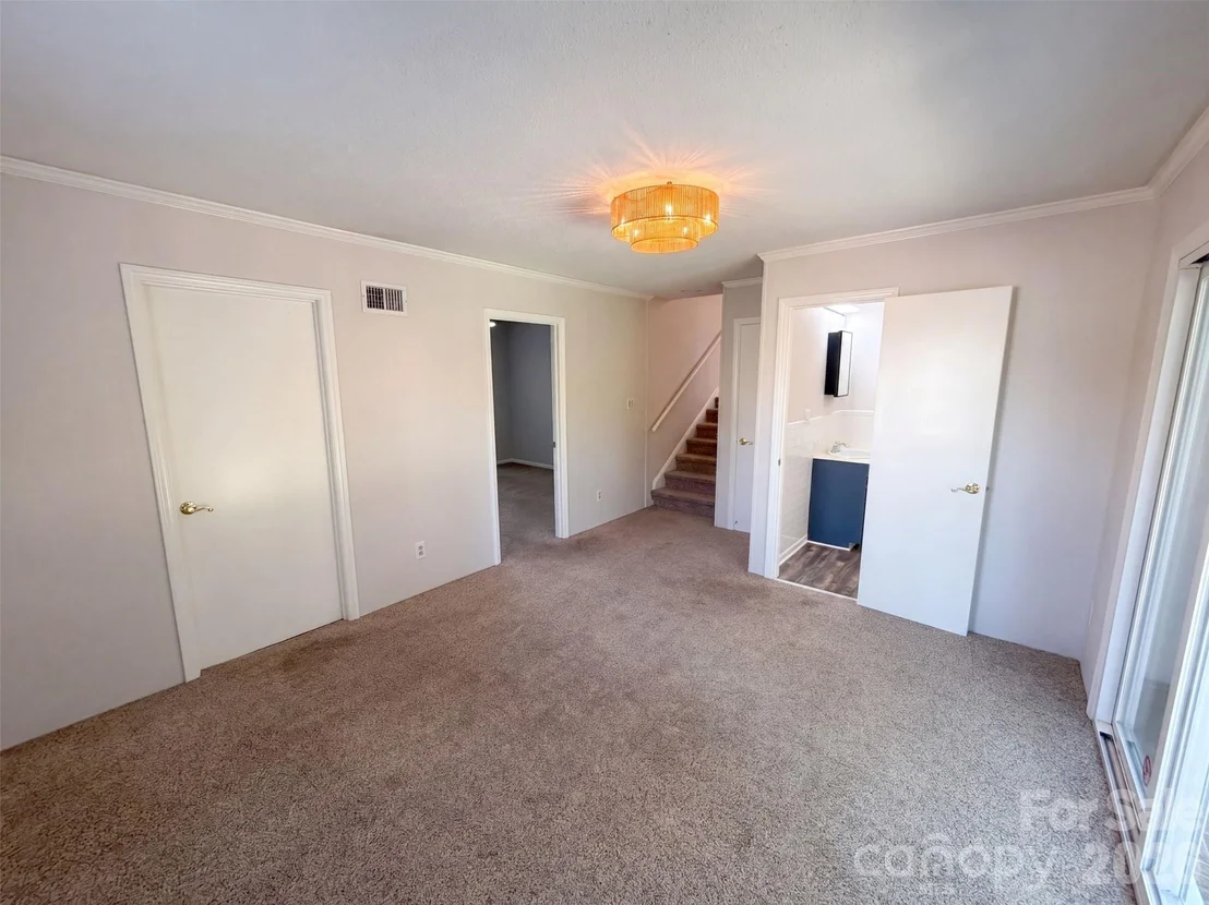 Photo of 1030 Mclaughlin Drive