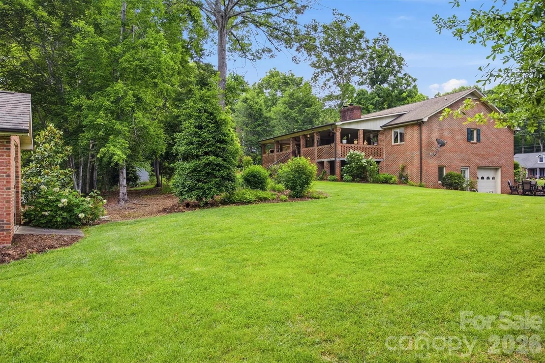 Photo of 232 Westwood Drive