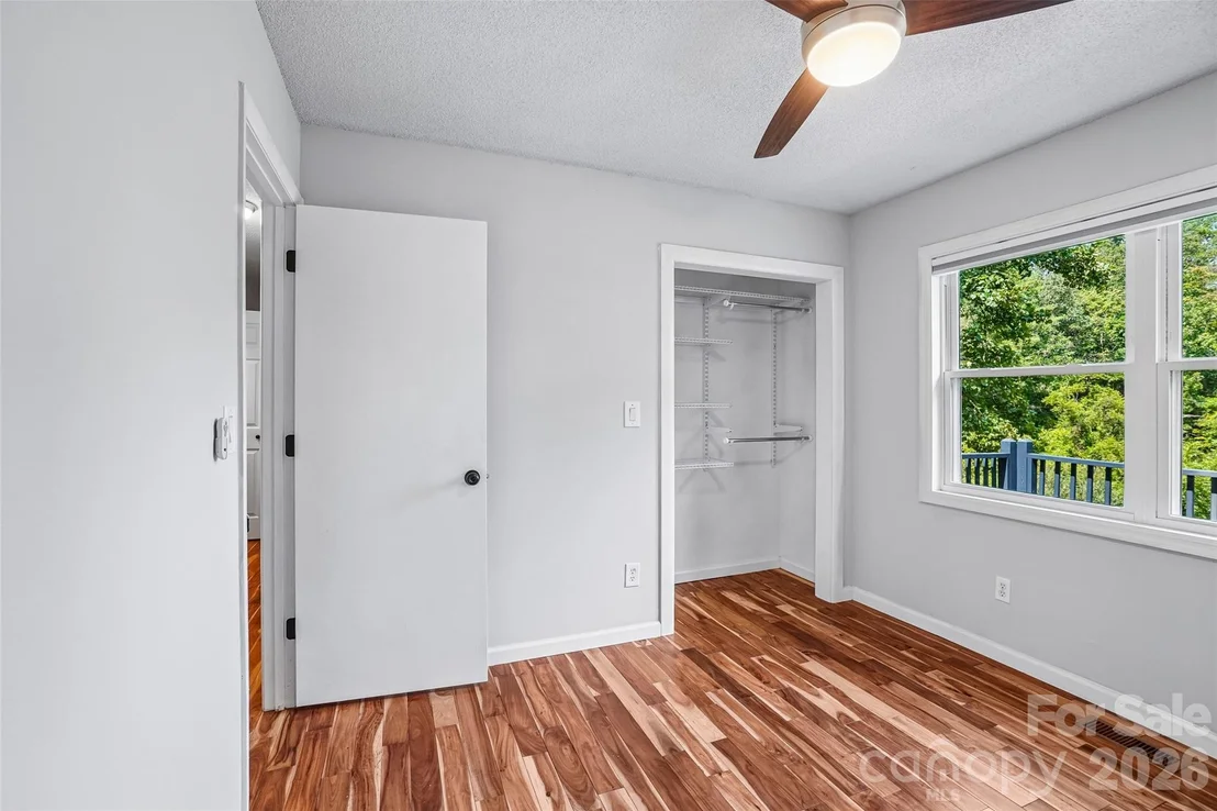 Photo of 19 Jupiter Heights