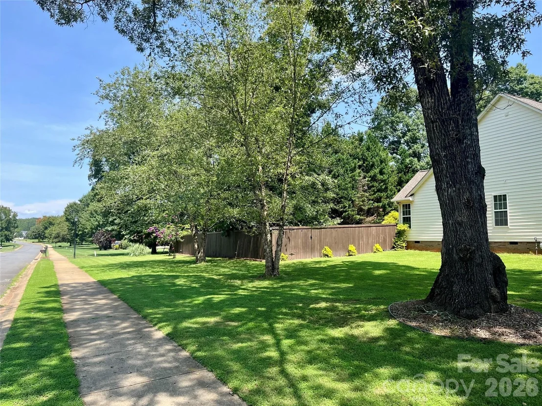 Photo of 2107 Heath Lake Drive