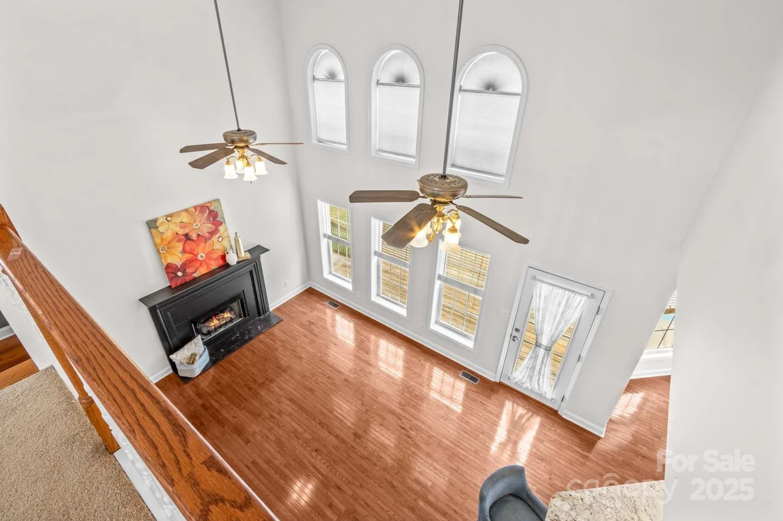 Photo of 415 Autumnlight Drive