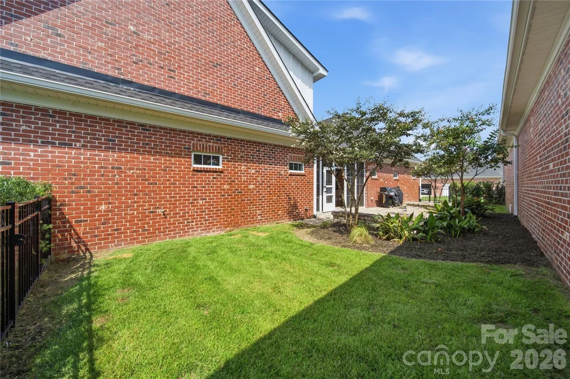 Photo of 531 Buckview Lane