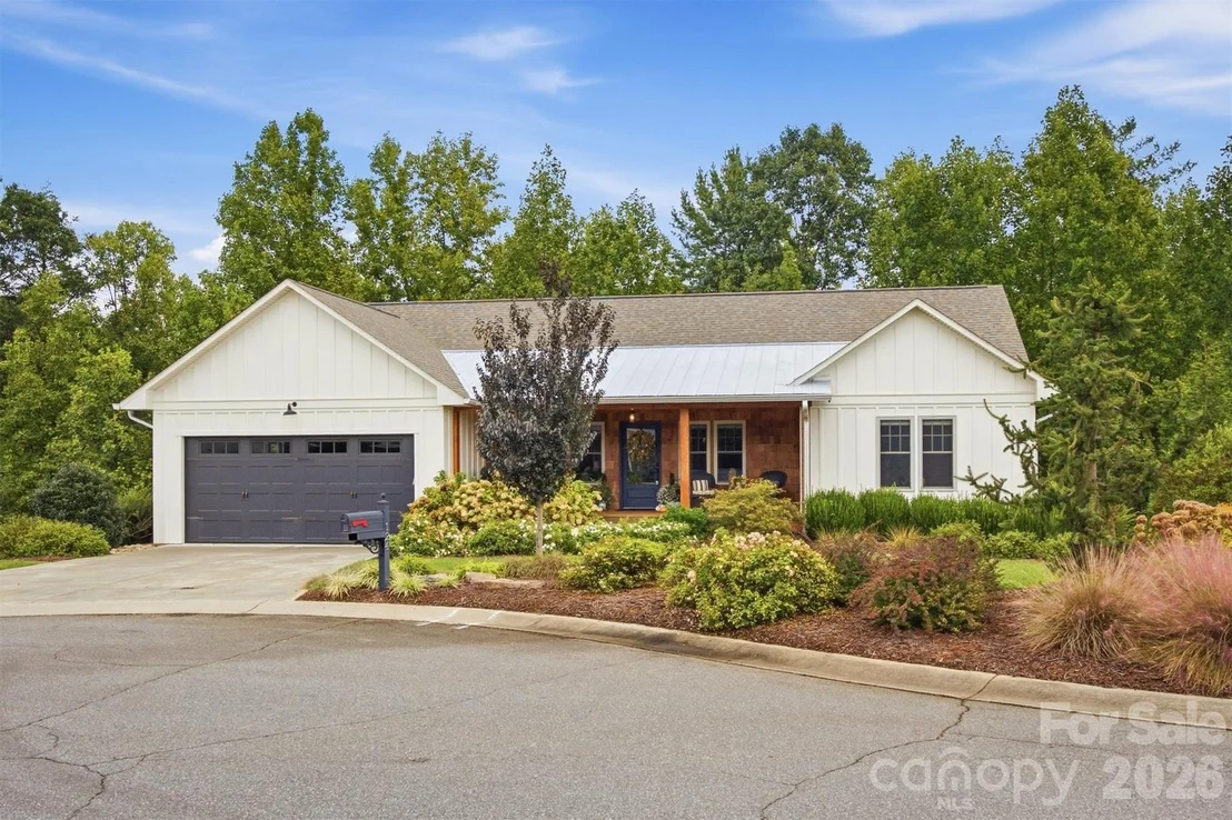 Photo of 124 Beechmont Drive