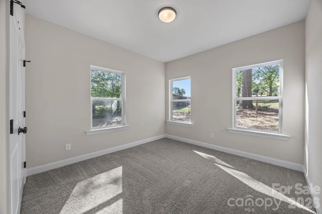 Photo of 818 Bethlehem Road