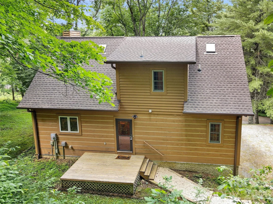 Photo of 219 Red Maple Lane