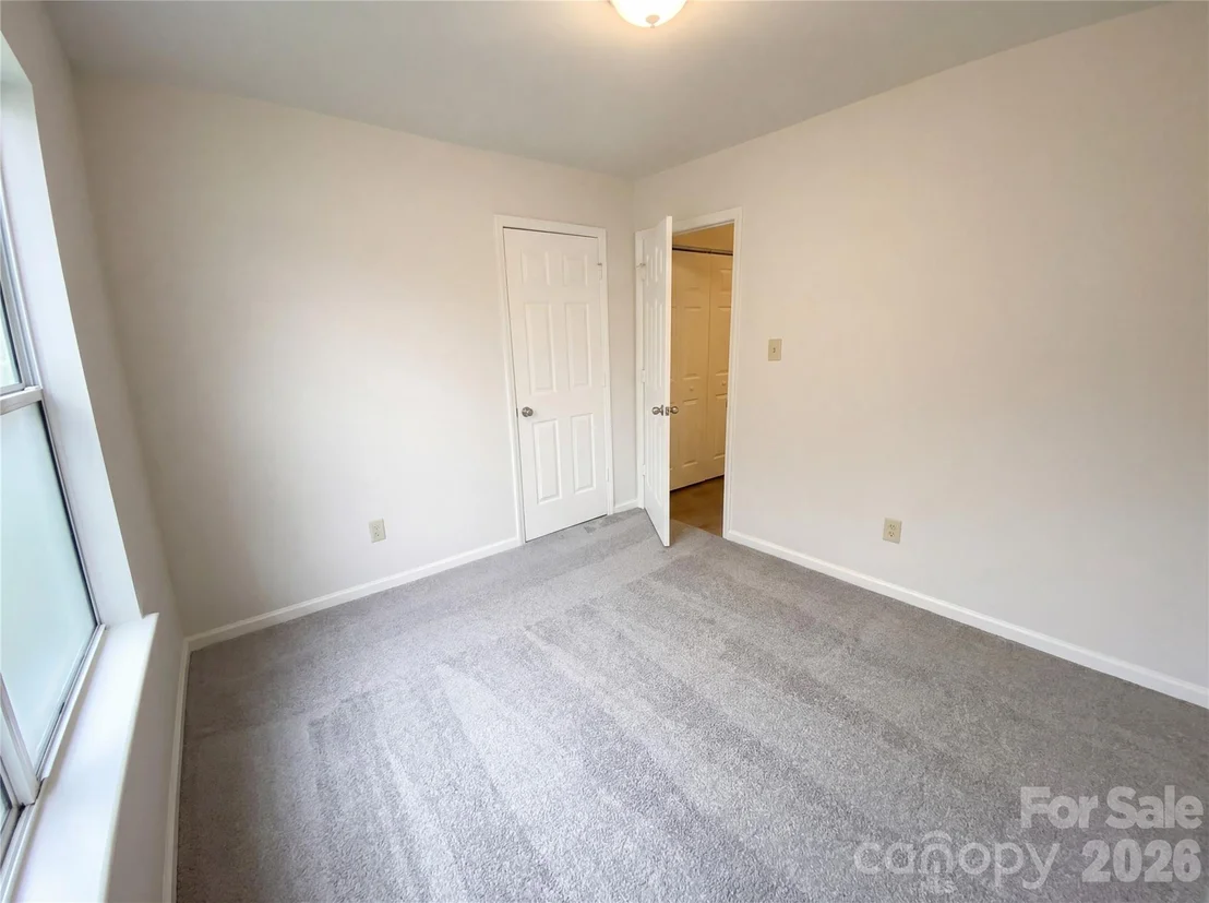 Photo of 5719 Rocbridge Lane
