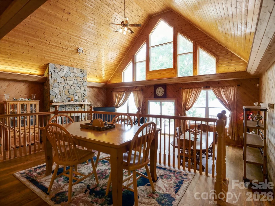 Photo of 386 Arrowhead Trail
