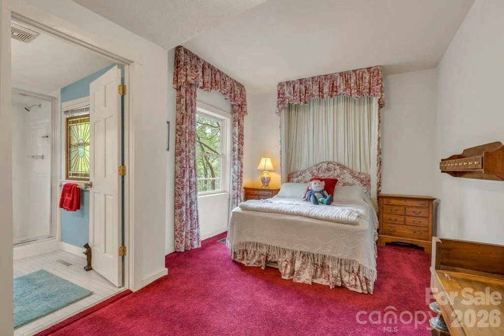 Photo of 1590 Shulls Mill Road