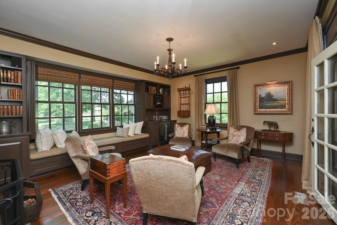 Photo of 835 Jackson Grove Road