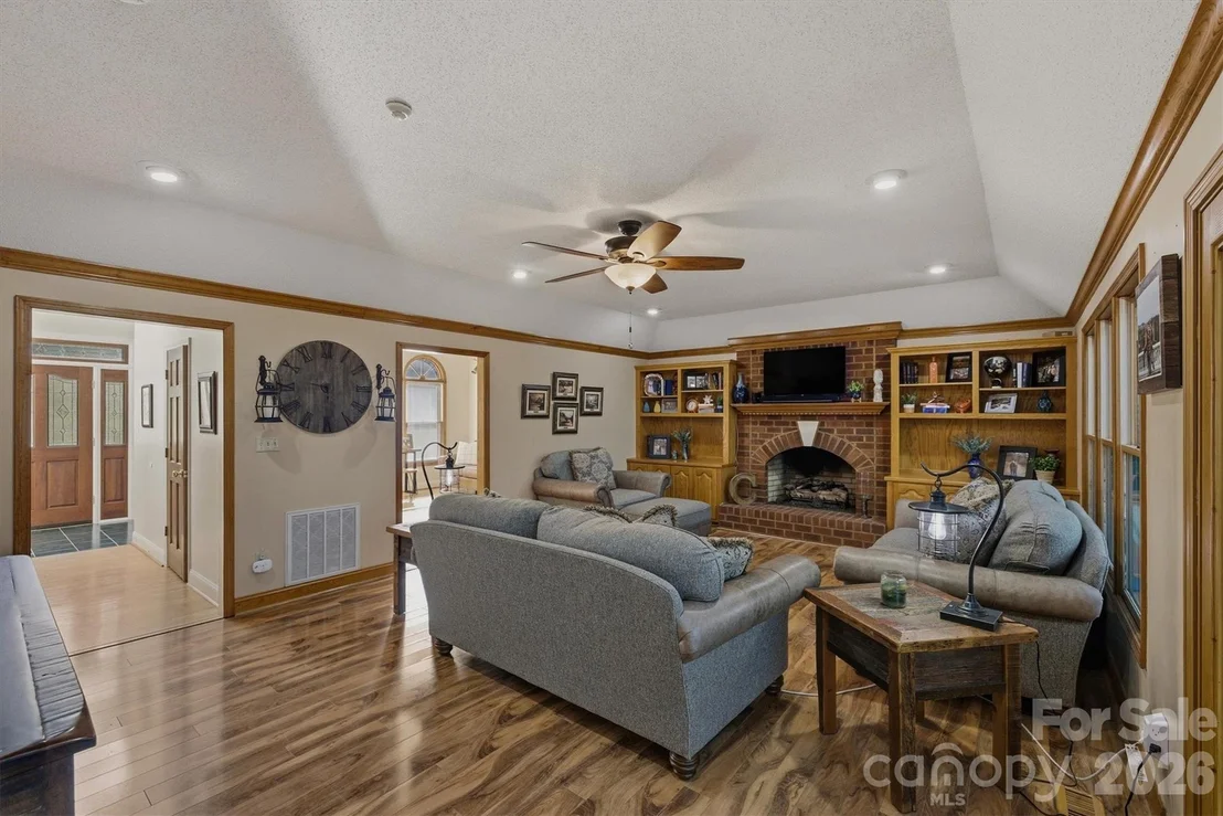 Photo of 46 Mariners Point Lane