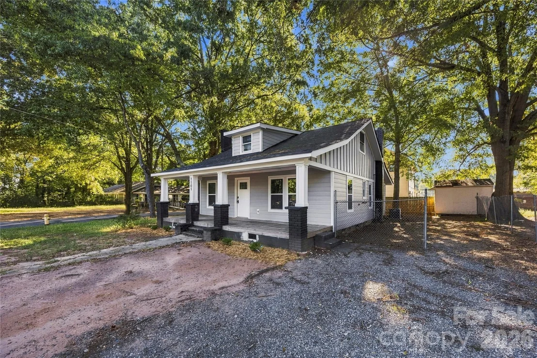 Photo of 1101 Opal Street