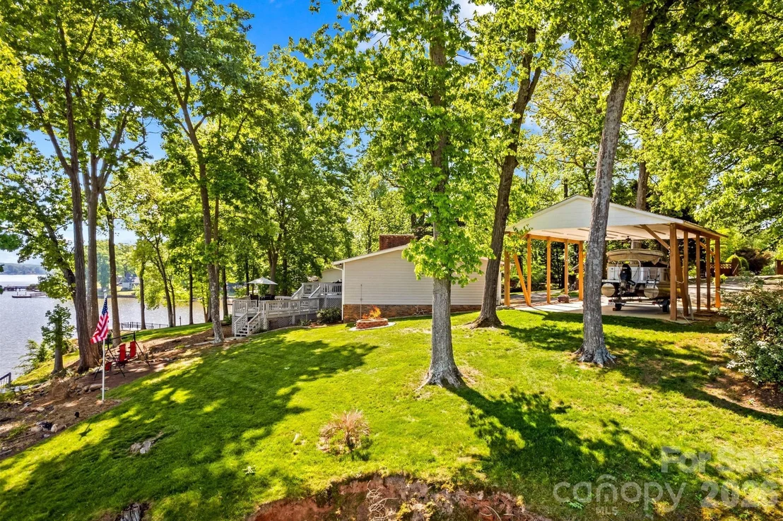 Photo of 395 Rendleman Drive